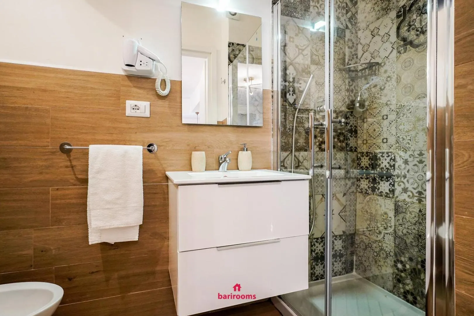 בית הארחה Barirooms - Sparano Suites