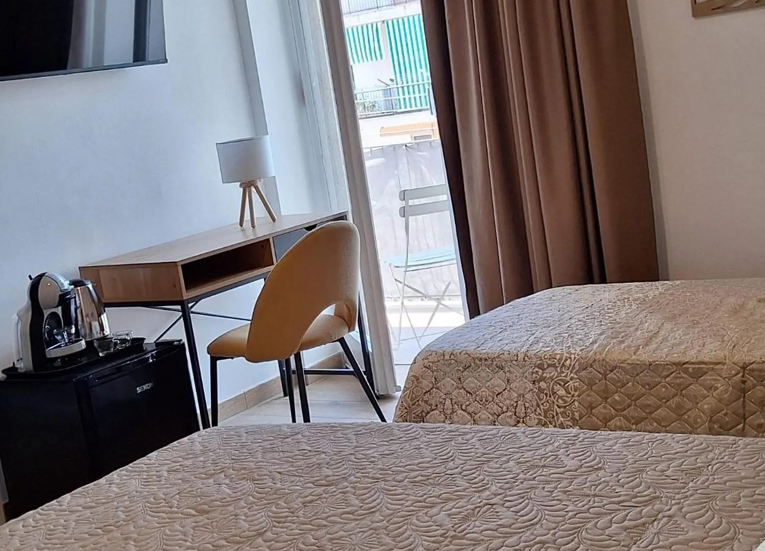 Barirooms - Sparano Suites בית הארחה